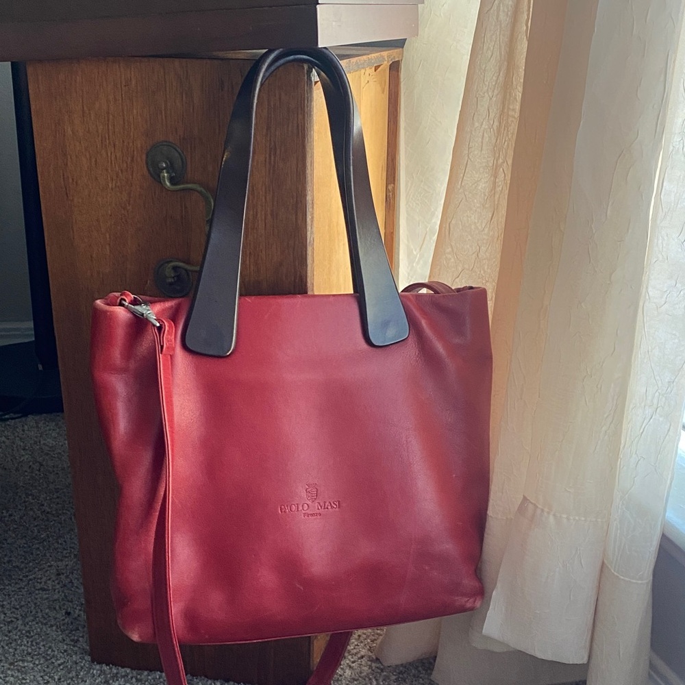 Paolo Masi Red Leather Tote w/Brown Wooden Handles & Detachable Crossbody Strap